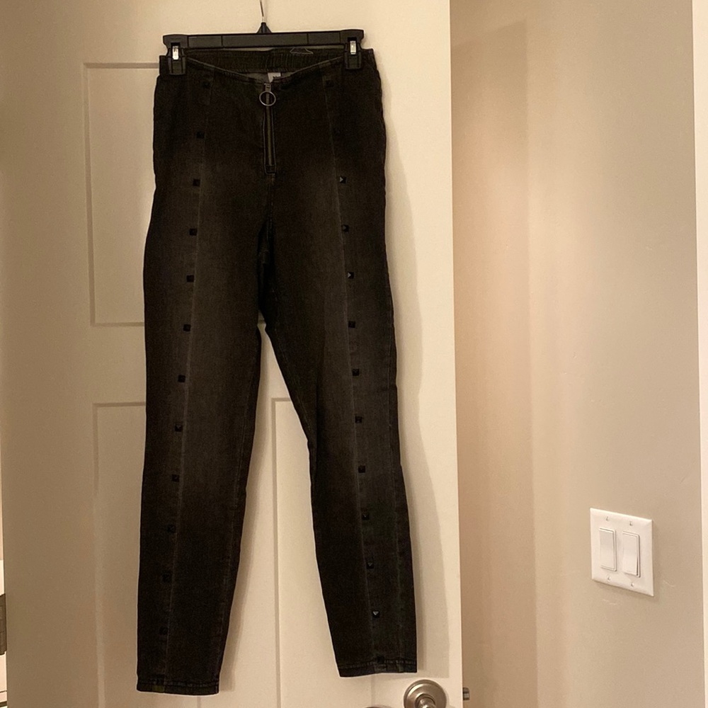 NWOT Zeza B by HUE Pants